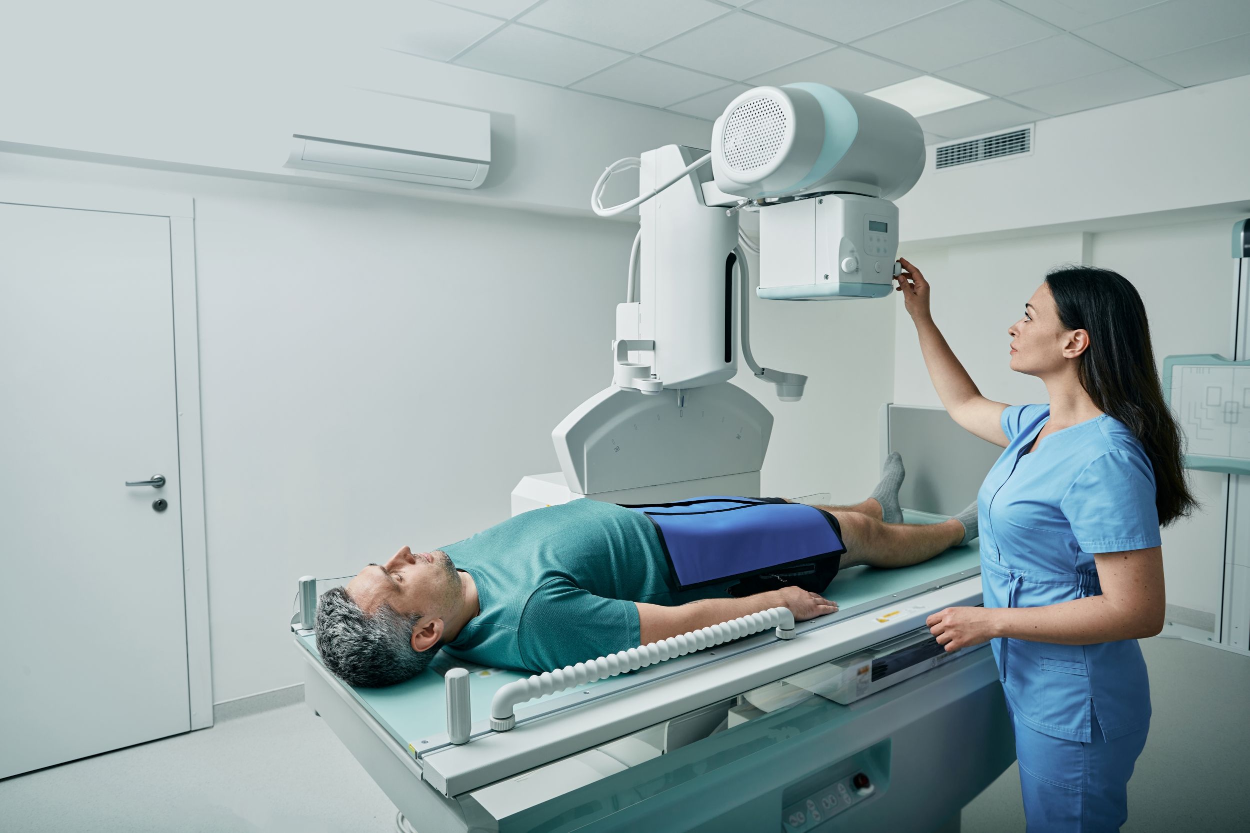 How to Become a Radiographer » Full Career Guide